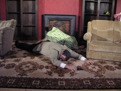 2005 'Schau nicht unters Rosenbeet'_37