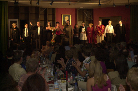 2005 'Schau nicht unters Rosenbeet'_45